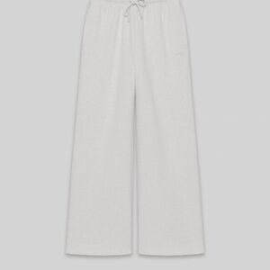 Aritzia Cozy Sweatfleece Mega Flutter™ Sweatpant White NWT